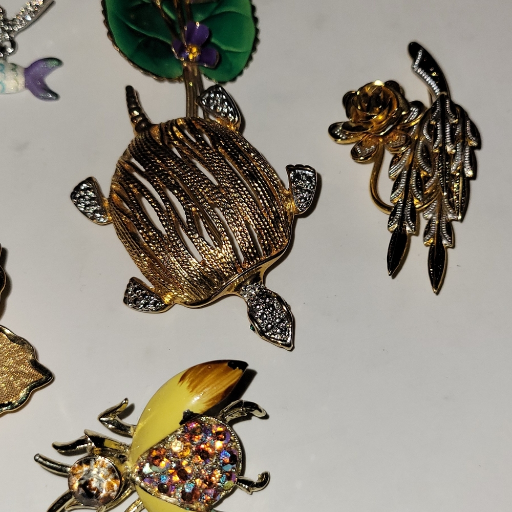 Brooches Brooches Brooches View 5